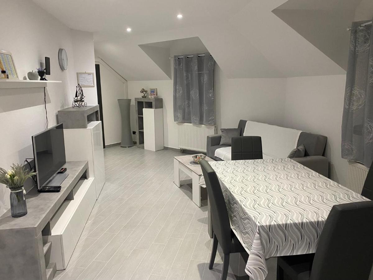 Apartman Galerija Ogulin Exteriör bild