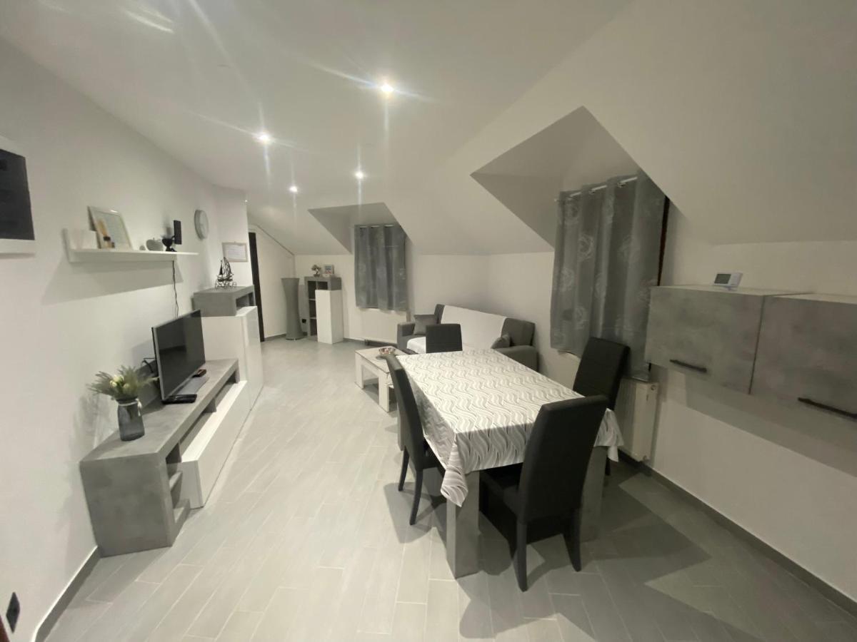 Apartman Galerija Ogulin Exteriör bild